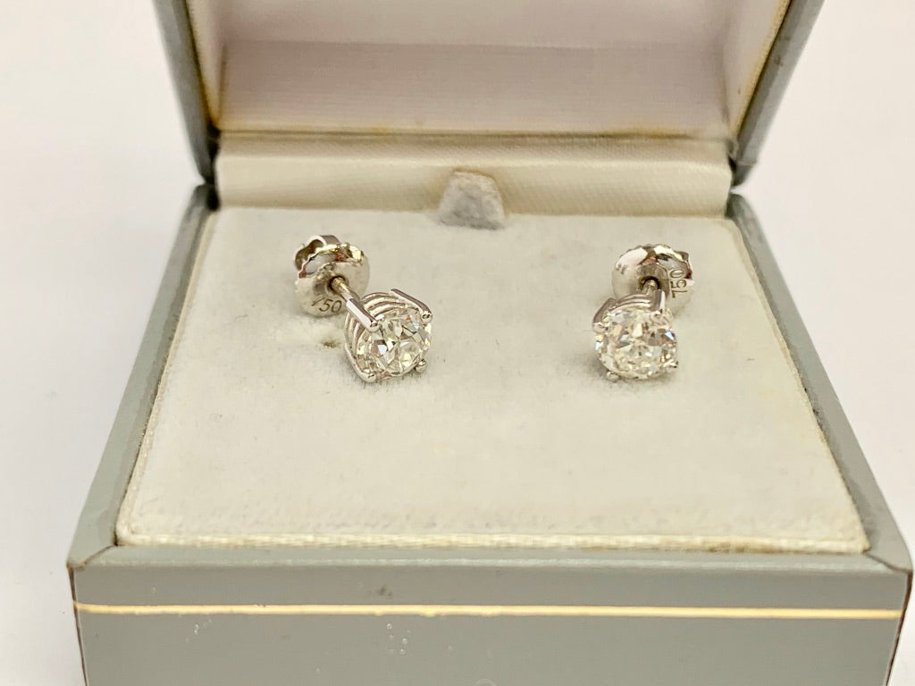 earring