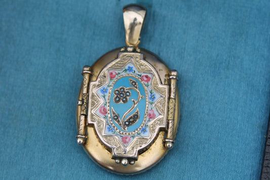 The Language of Flowers in Victorian Jewellery — Forget-Me-Nots, Shamrocks, Ivy and Lily of the Valley