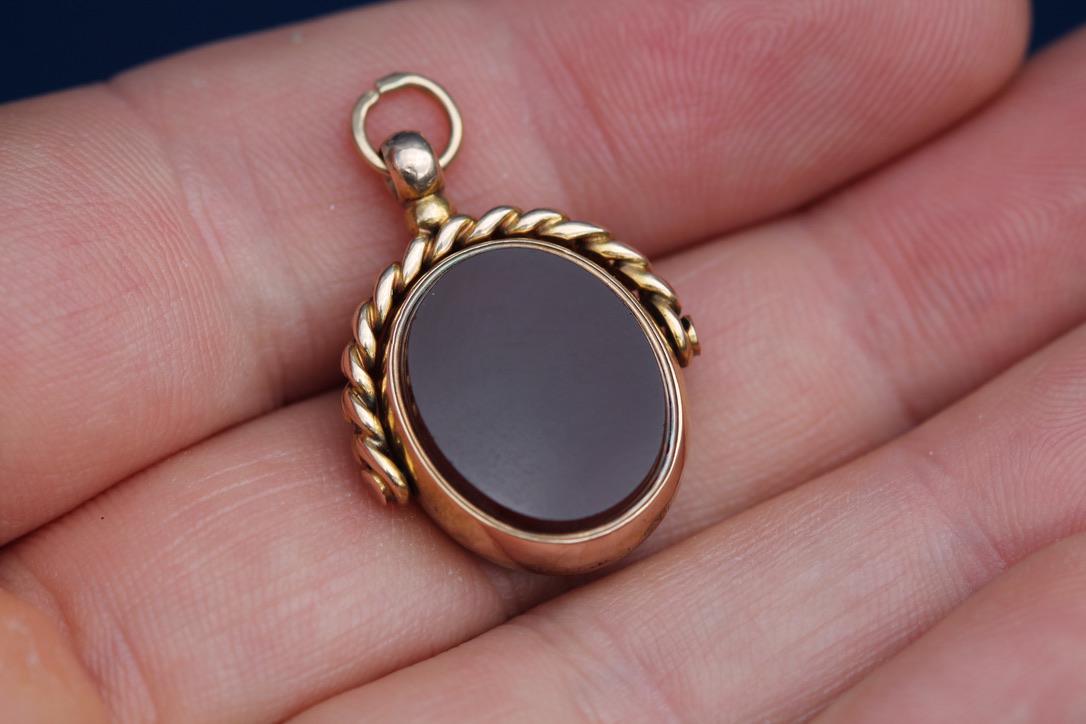 Antique 15ct Gold Bloodstone & Carnelian Spinner Fob | 1916 — view 8