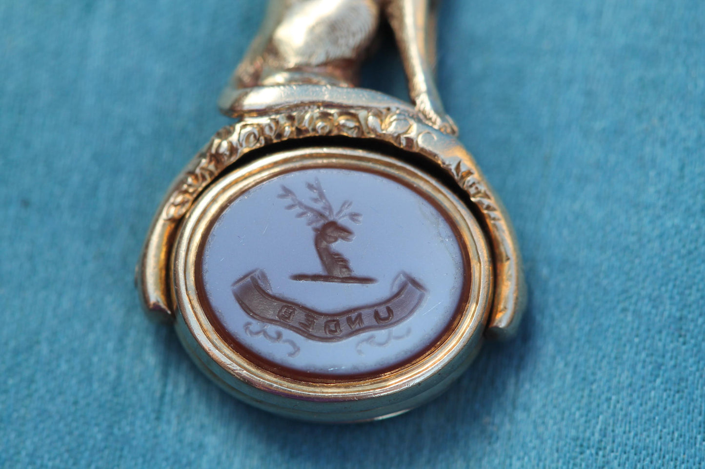 Antique 15ct Gold Greyhound Spinner Fob "Unity" | Bloodstone & Sardonyx c.1890 — view 6