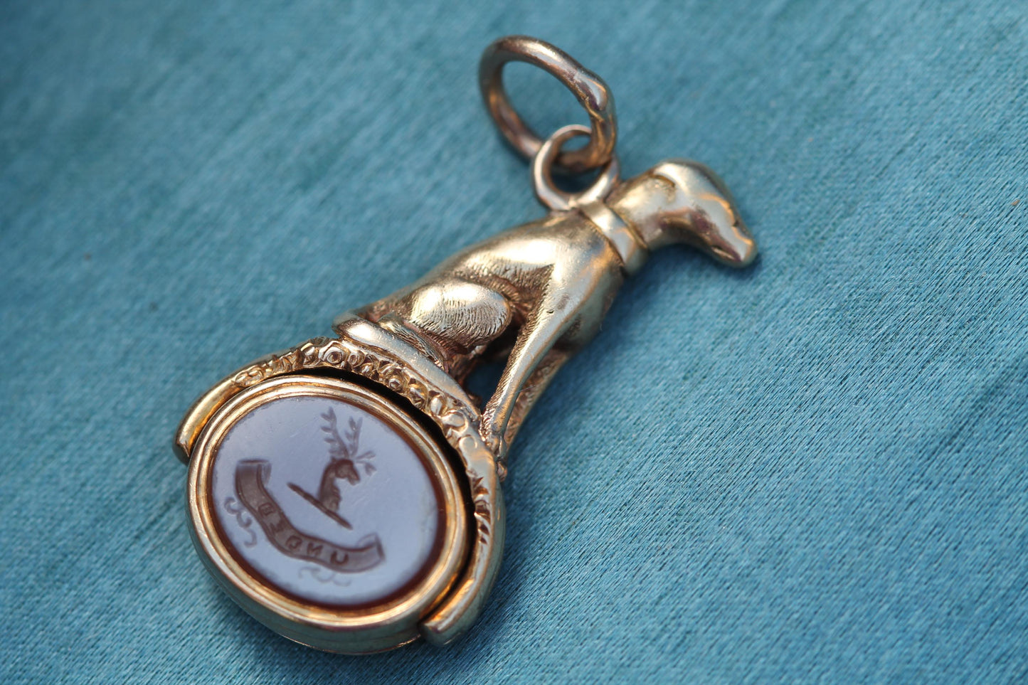 Antique 15ct Gold Greyhound Spinner Fob "Unity" | Bloodstone & Sardonyx c.1890 — view 12