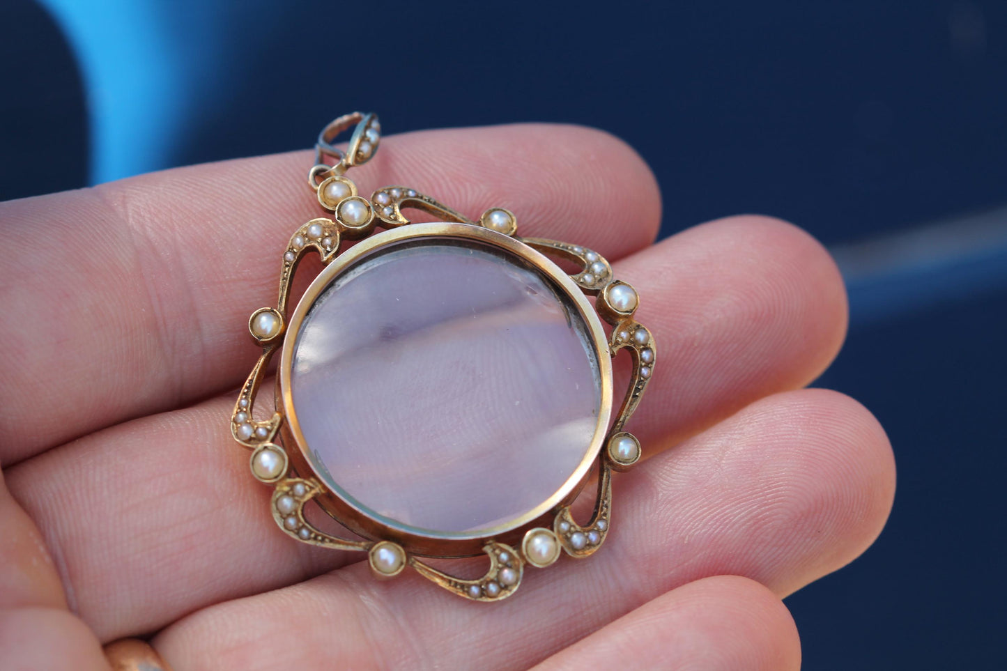 Antique Edwardian 15ct Gold Pearl Locket Pendant | Glass Keepsake c.1905 — view 4