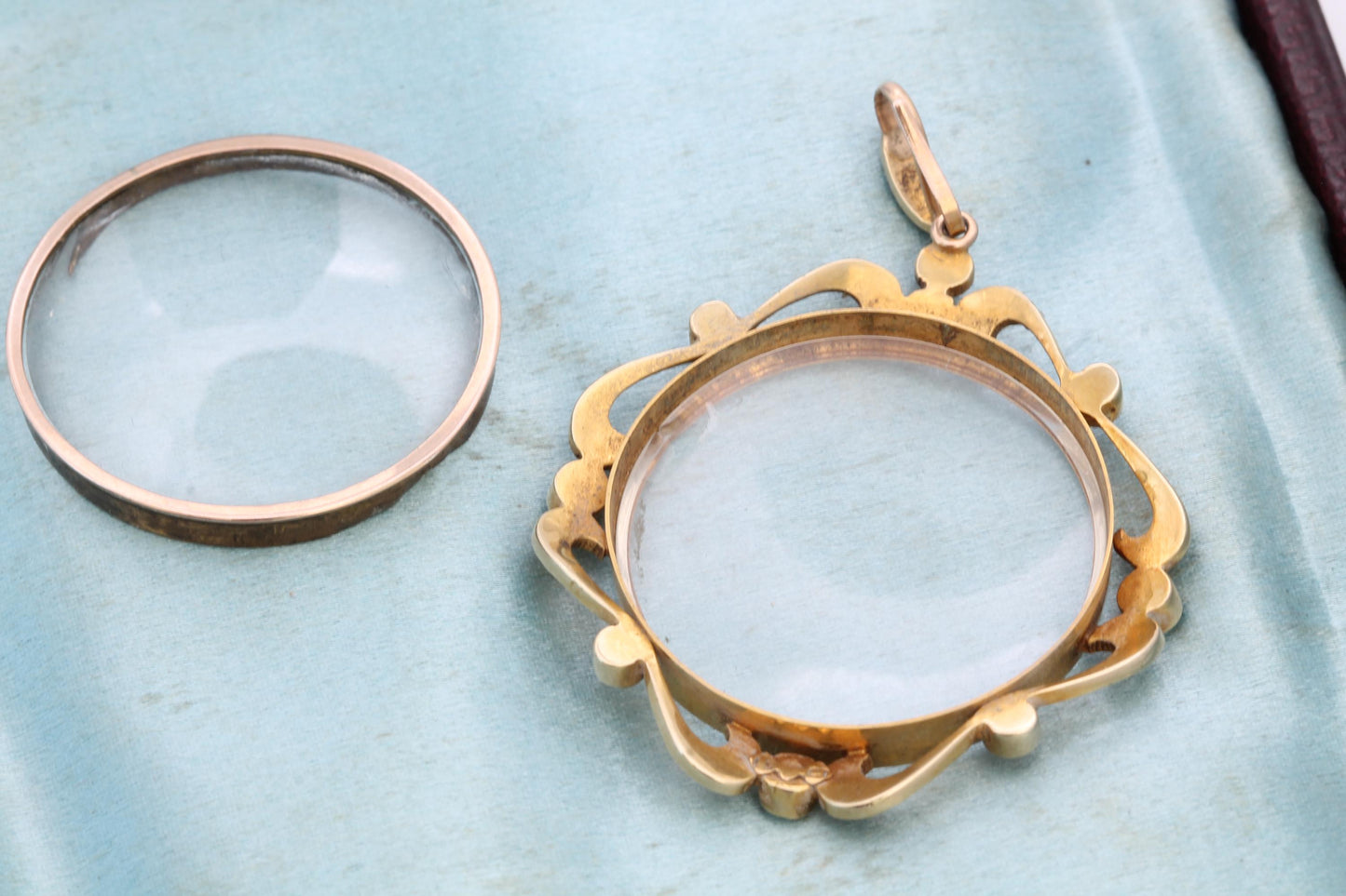 Antique Edwardian 15ct Gold Pearl Locket Pendant | Glass Keepsake c.1905 — view 6