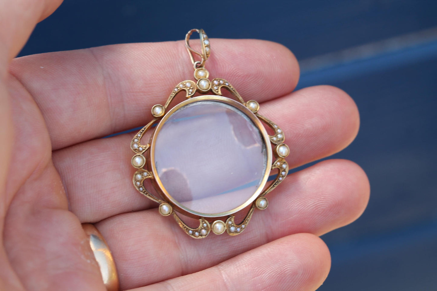 Antique Edwardian 15ct Gold Pearl Locket Pendant | Glass Keepsake c.1905 — view 7