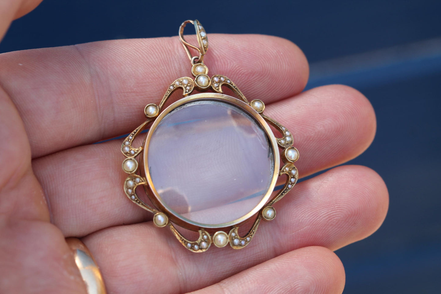 Antique Edwardian 15ct Gold Pearl Locket Pendant | Glass Keepsake c.1905 — view 11