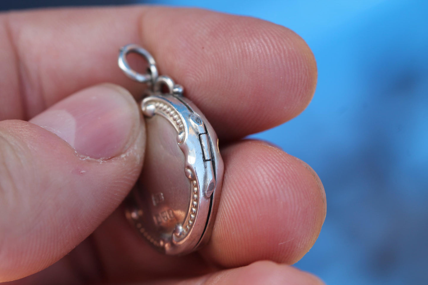 Antique Edwardian Sterling Silver Engraved Locket | 1911 — view 7