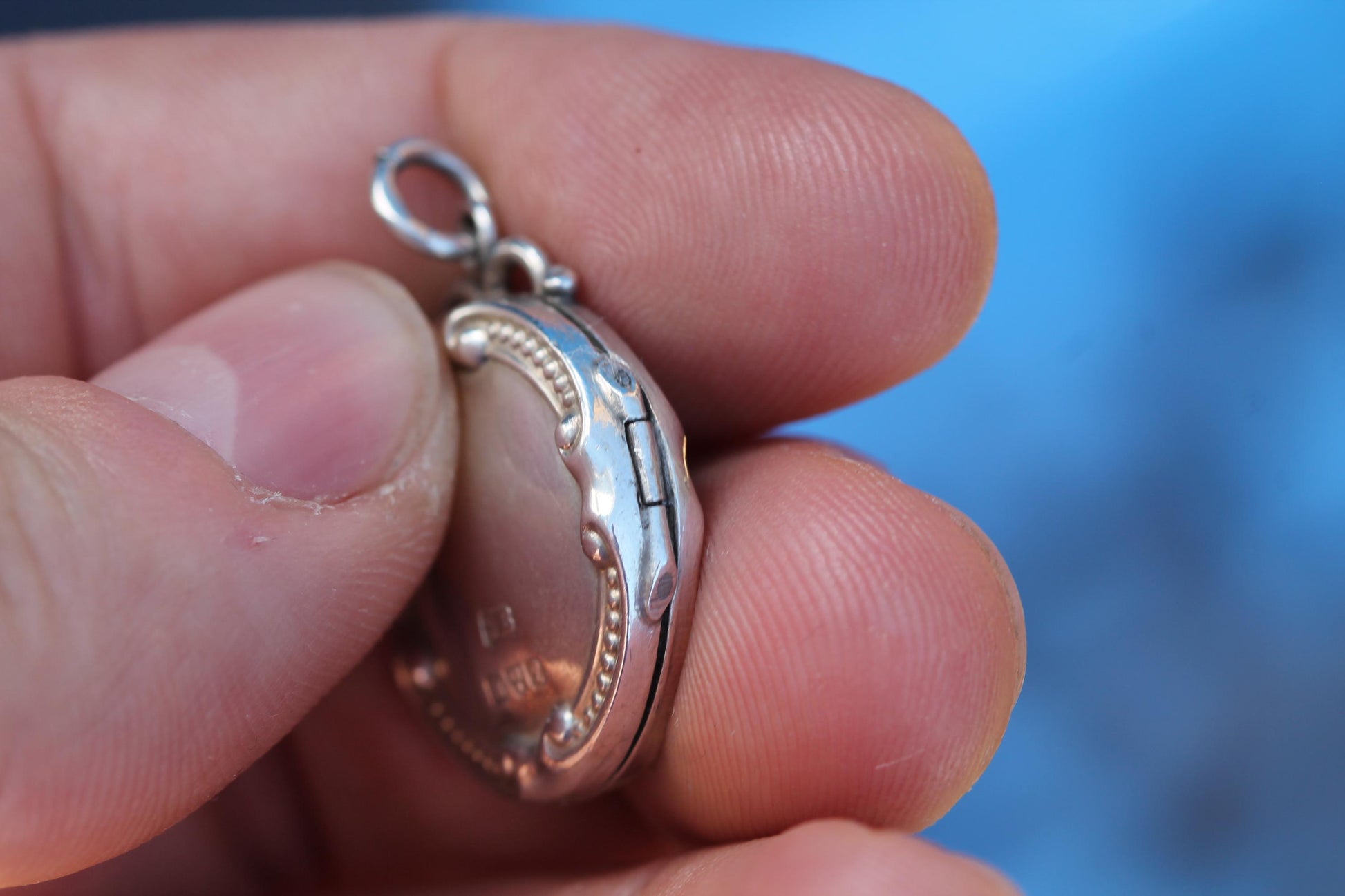 Antique Edwardian Sterling Silver Engraved Locket | 1911 — view 7