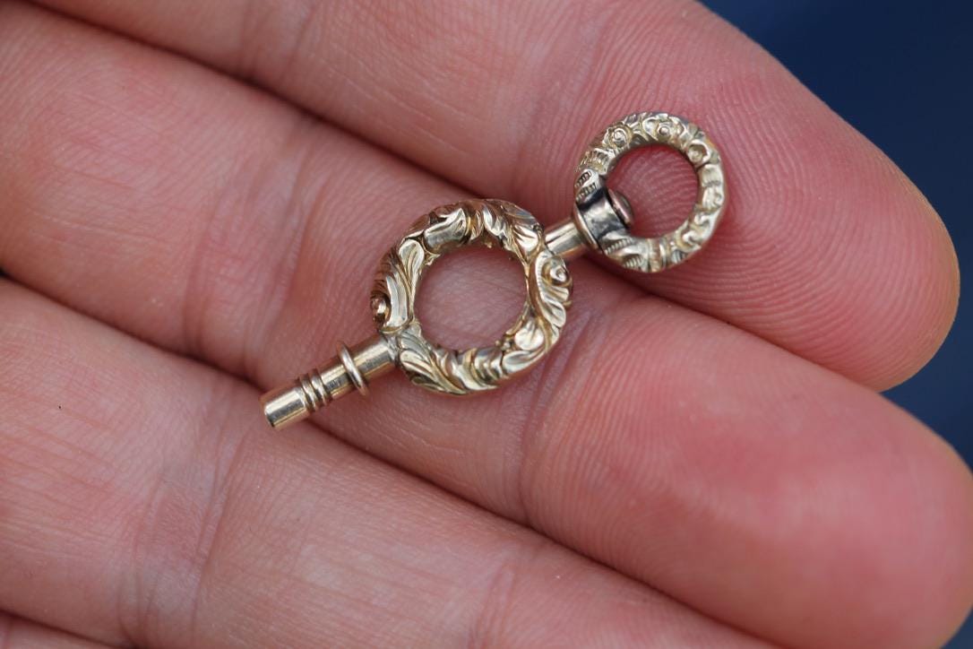 Antique Victorian 15ct Gold Filled Chased Watch Key | c.1860 — view 4