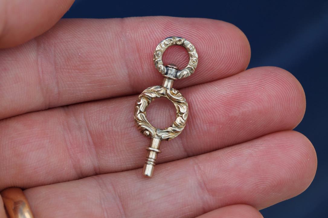Antique Victorian 15ct Gold Filled Chased Watch Key | c.1860 — view 5