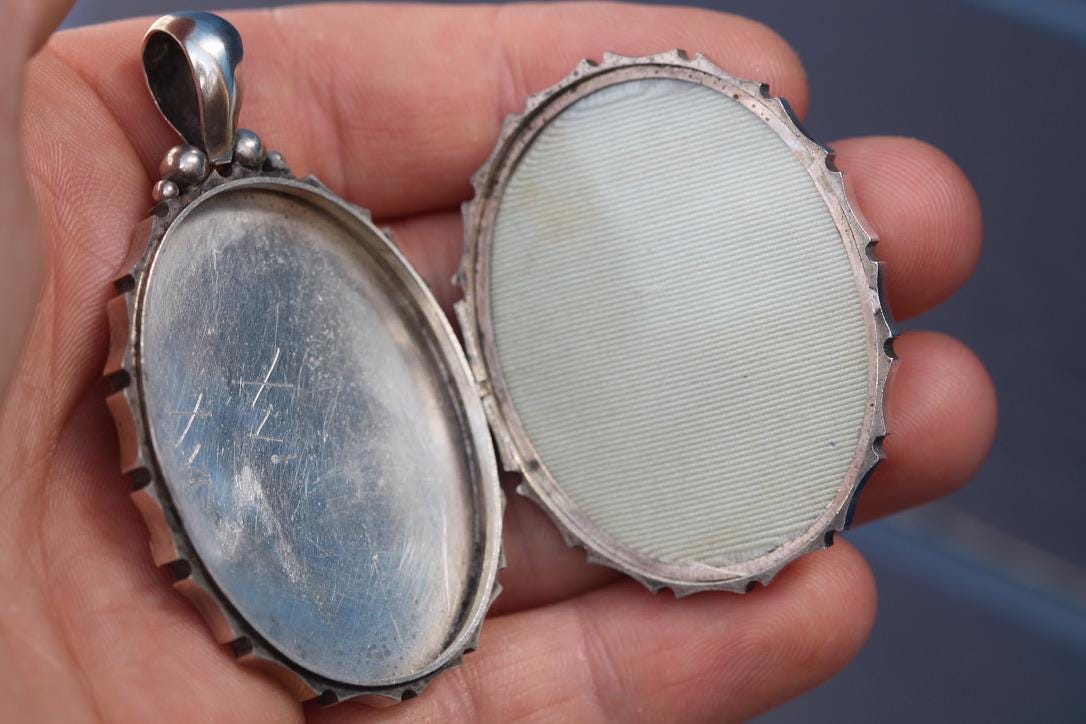 Antique Victorian Sterling Silver Locket | 9ct Gold Bird & Heron Detail c.1880 — view 14