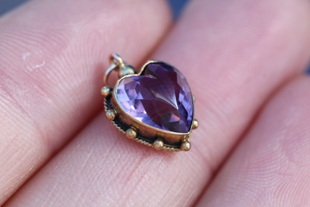 Antique 15ct Gold Heart Amethyst Pendant Charm | c.1901 — view 2