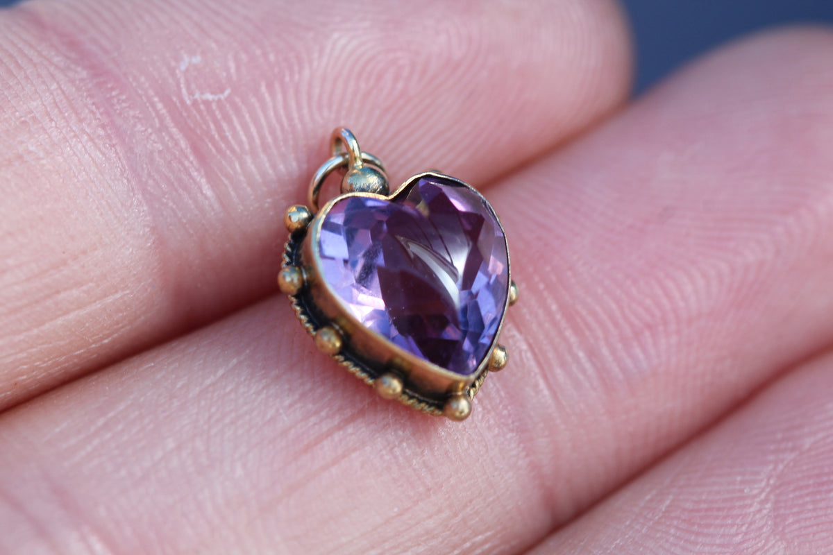 Antique 15ct Gold Heart Amethyst Pendant Charm | c.1901 — view 5