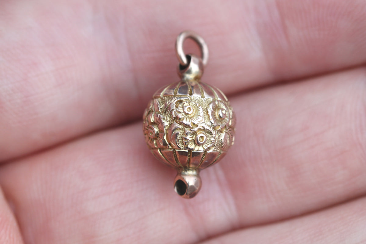 Antique Victorian 9ct Gold Albertina Floral Ball Pendant c.1880 — view 5