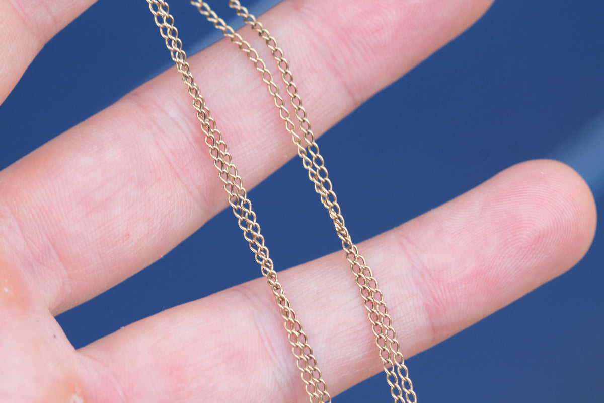 Vintage c.1970 9ct Gold Fine Curb Link Necklace | 24.5" — view 6