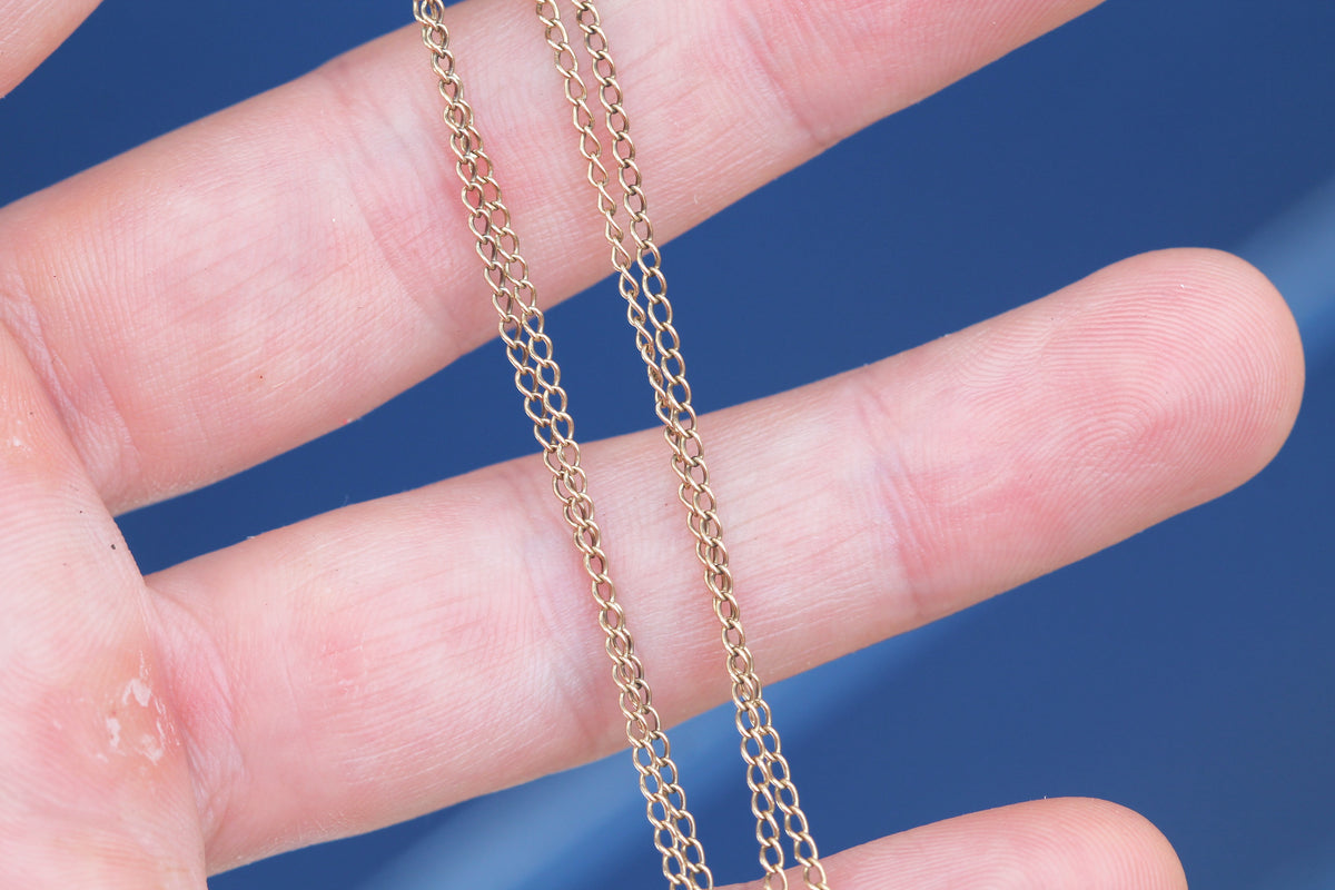 Vintage c.1970 9ct Gold Fine Curb Link Necklace | 24.5" — view 7