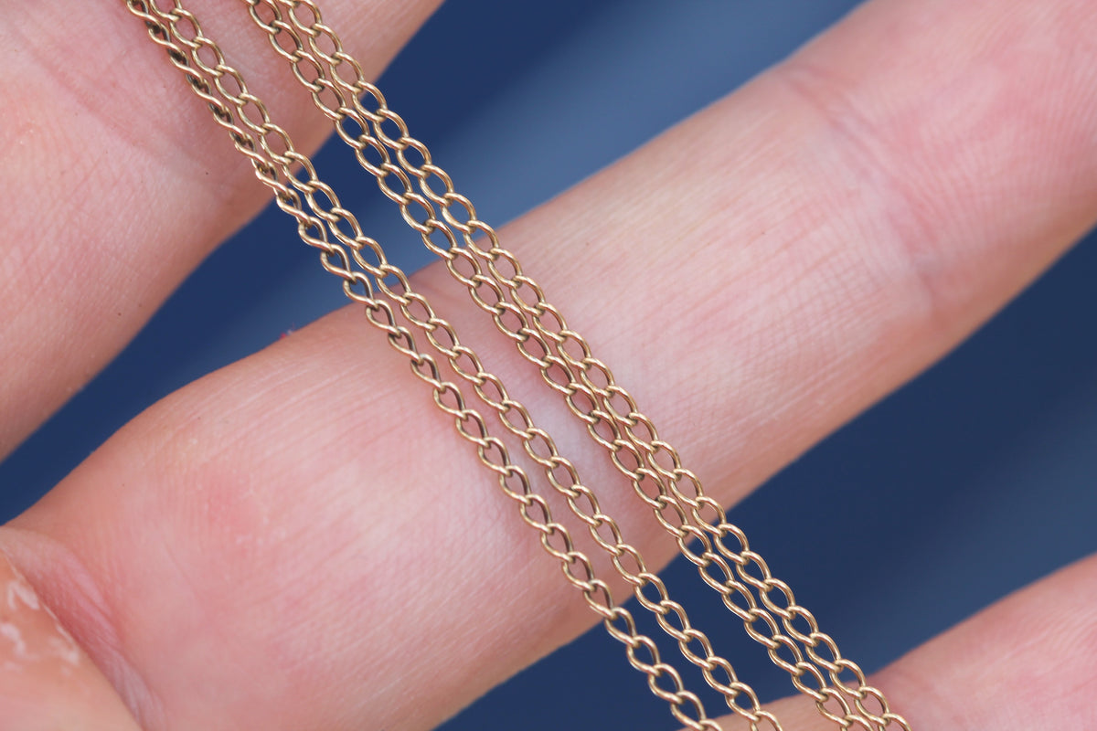 Vintage c.1970 9ct Gold Fine Curb Link Necklace | 24.5" — view 9