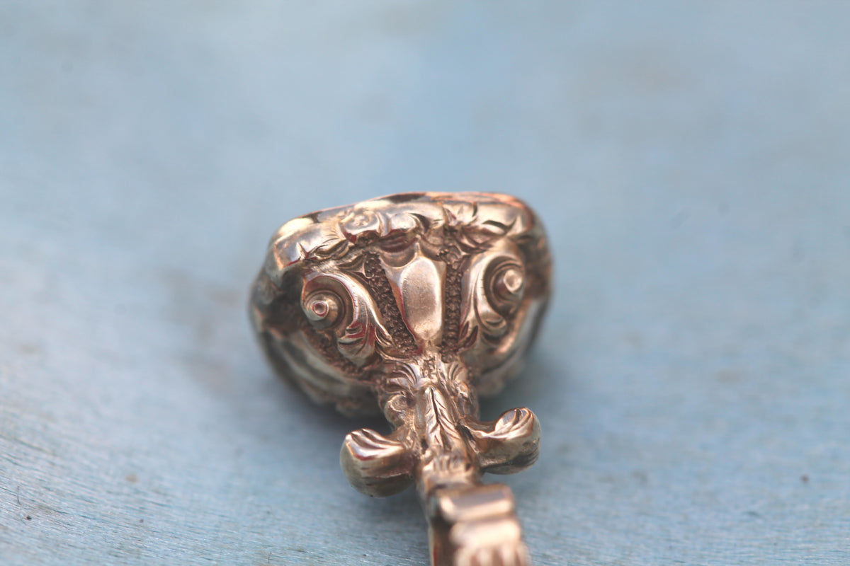 Antique Victorian 9ct Gold Cased Chalcedony “I Will Return” Seal Pendant c.1880 — view 11