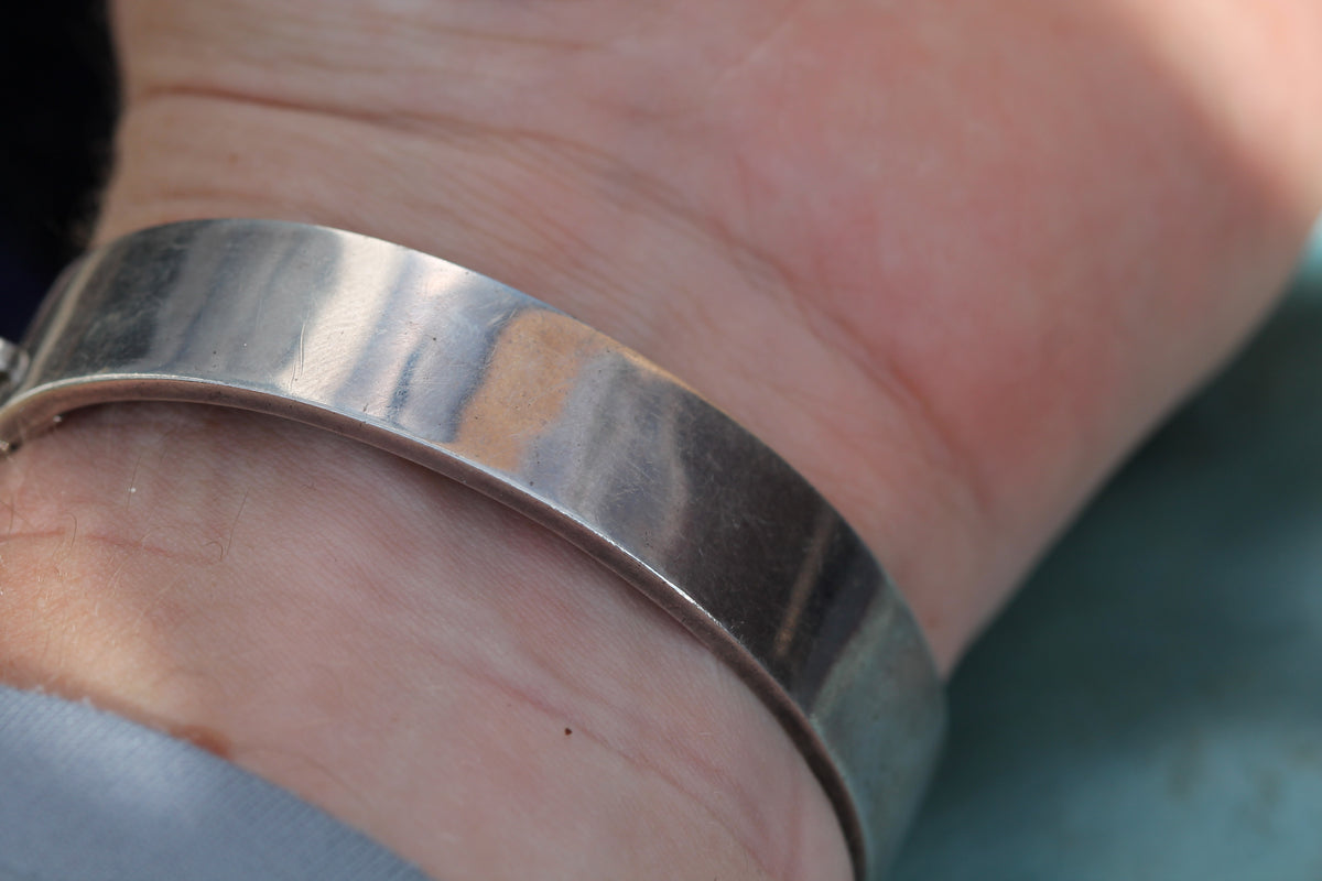 Antique Victorian Sterling Silver & 9ct Rose Green Gold Bangle | 1883 — view 9