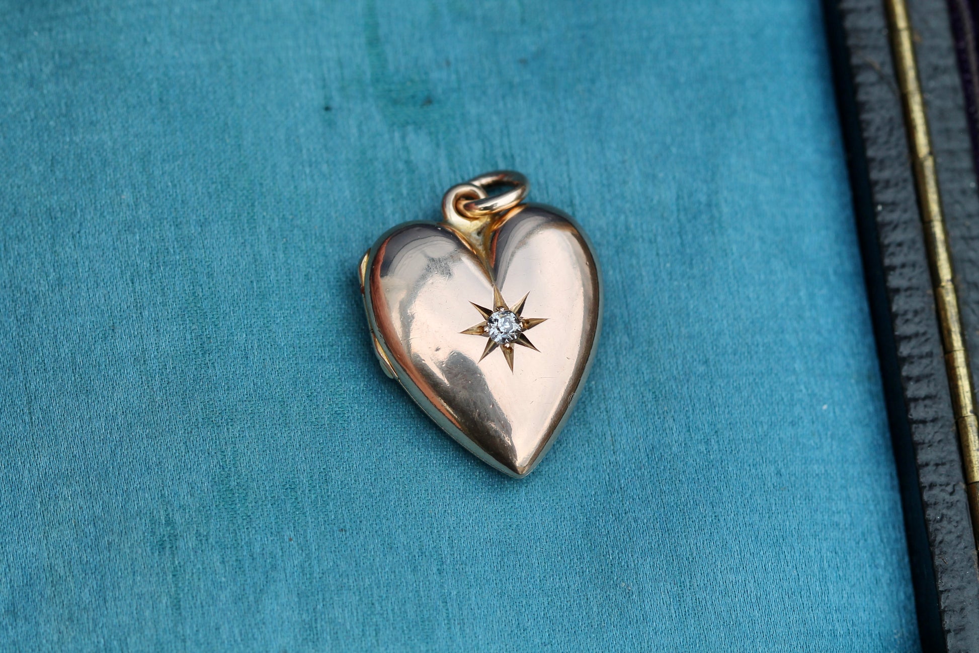 Antique Edwardian 15ct Gold Heart Locket | Old Mine Cut Diamond — view 6