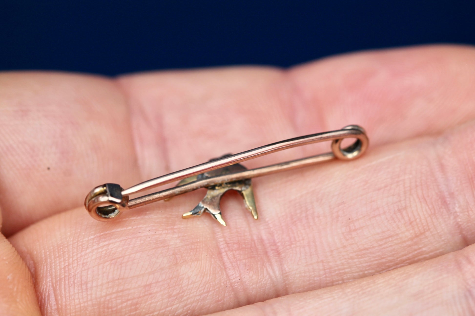 Antique Edwardian 9ct Gold Pearl Swallow Brooch | Safety Pin c.1905 — view 9