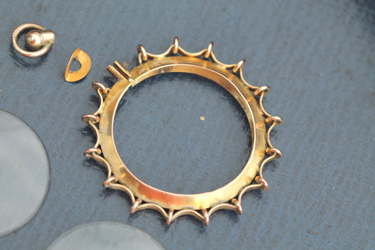 Antique Edwardian 9ct Gold Spider Web Style Glass Locket Pendant Birmingham 1904 — view 6
