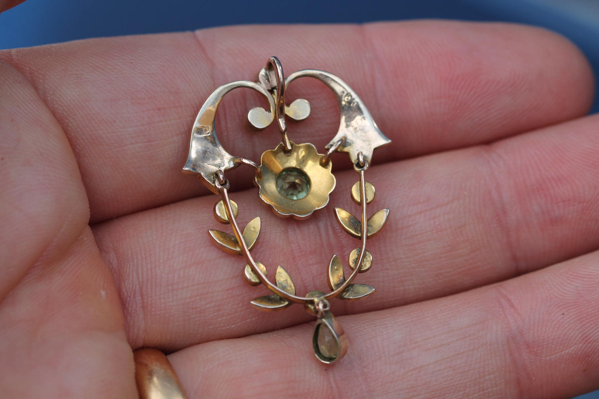 Antique Edwardian 9ct Gold Chrysoprase & Seed Pearl Articulated Pendant — view 5