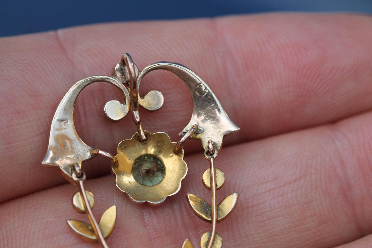 Antique Edwardian 9ct Gold Chrysoprase & Seed Pearl Articulated Pendant — view 12