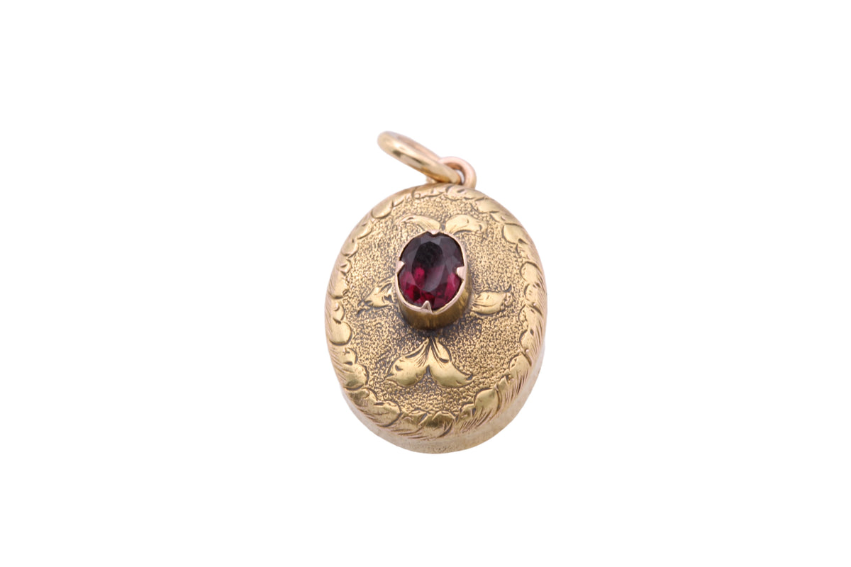 Antique Victorian 15ct Gold Garnet Keepsake Locket Pendant c.1880 — view 15