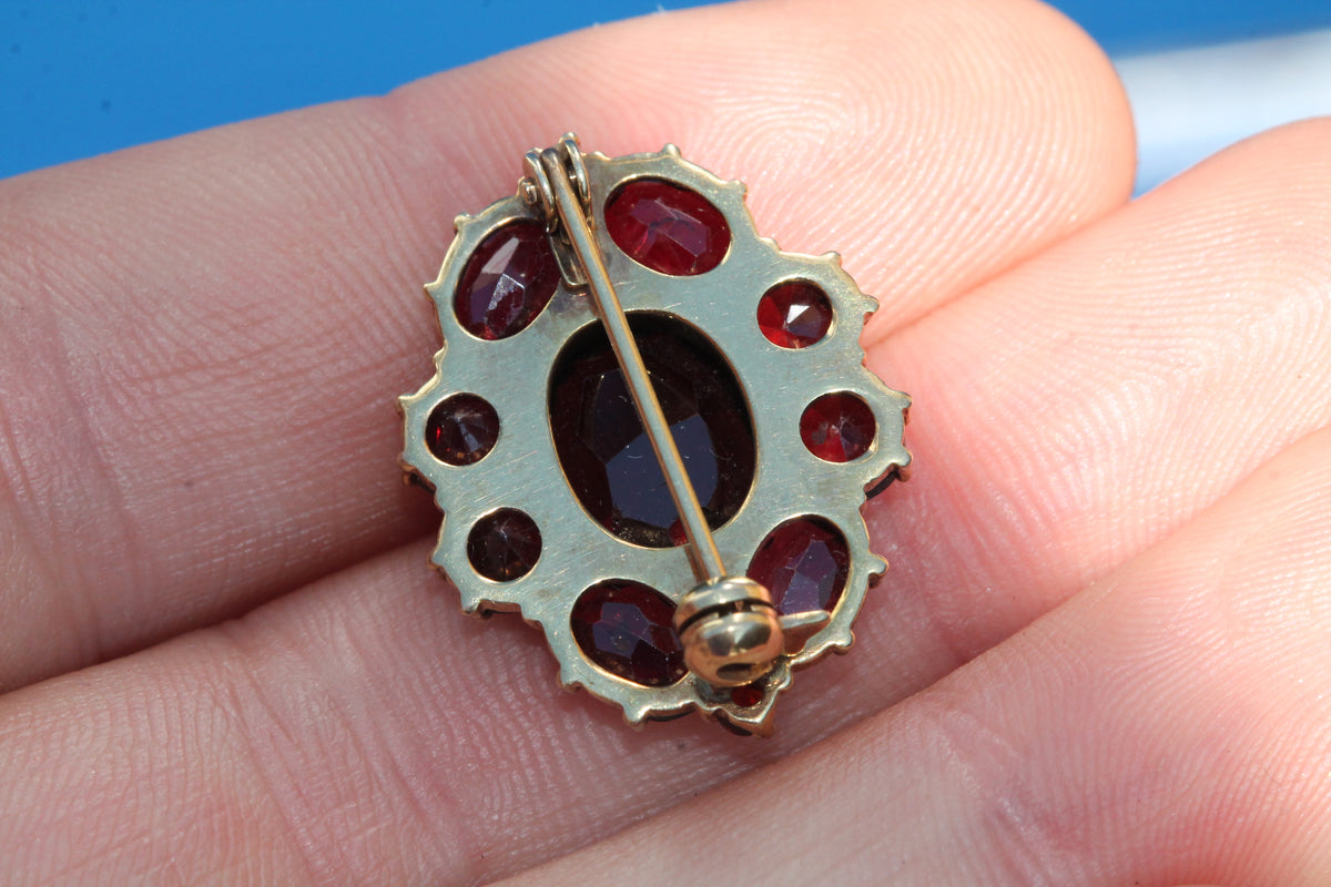 Vintage c.1960 Sterling Silver Gilt Garnet Cluster Brooch — view 5
