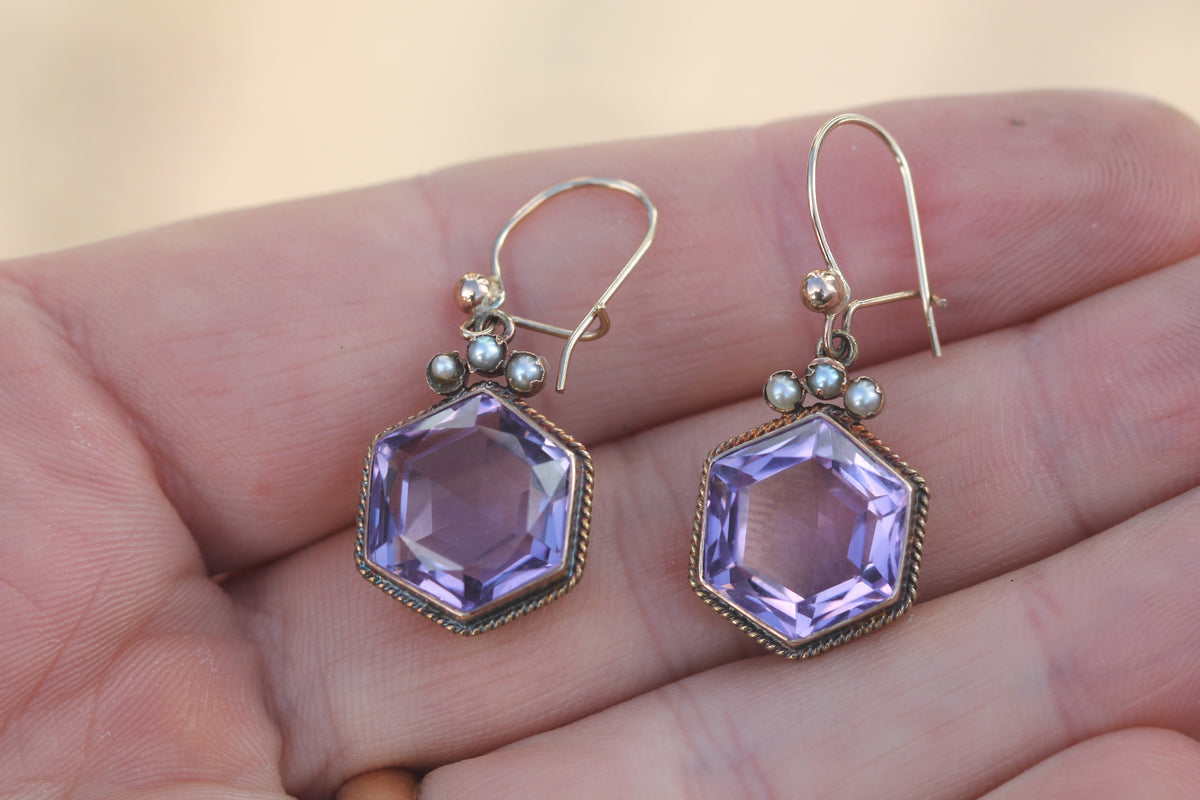 Antique Edwardian 15ct Gold Amethyst & Pearl Demi-Parure Brooch & Earrings — view 4