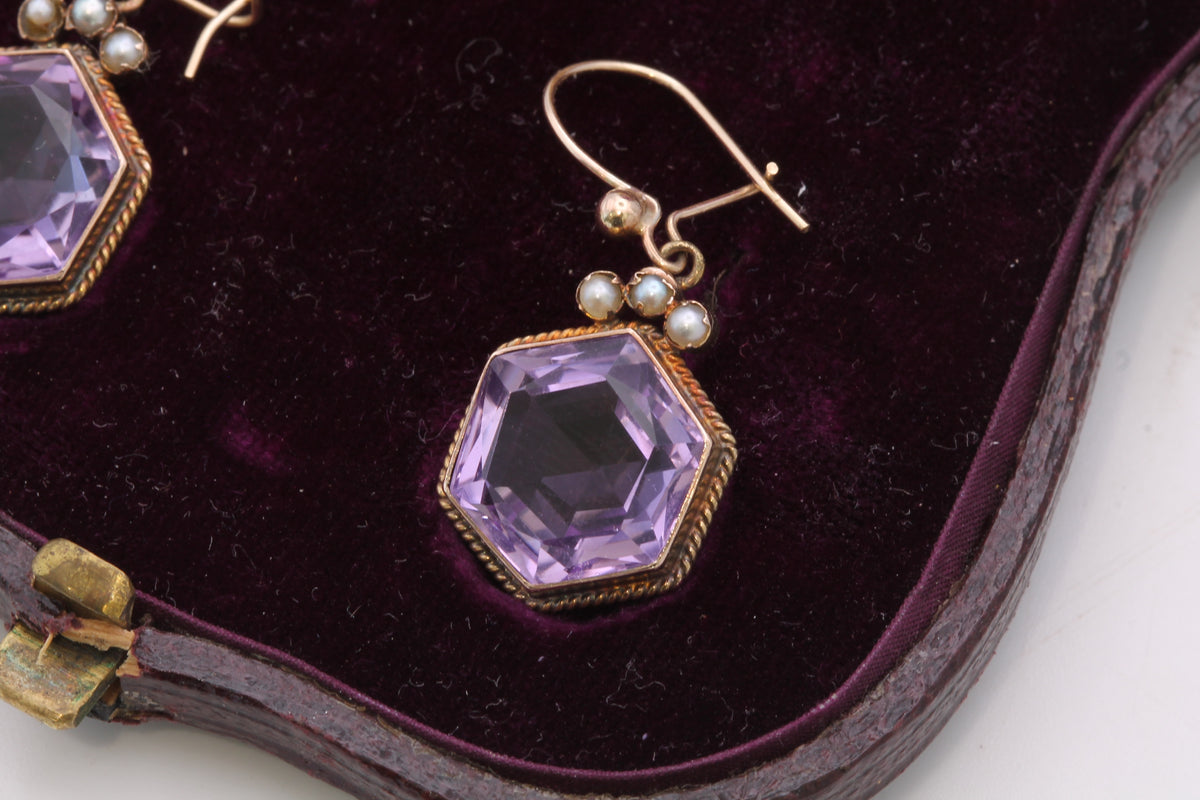 Antique Edwardian 15ct Gold Amethyst & Pearl Demi-Parure Brooch & Earrings — view 17