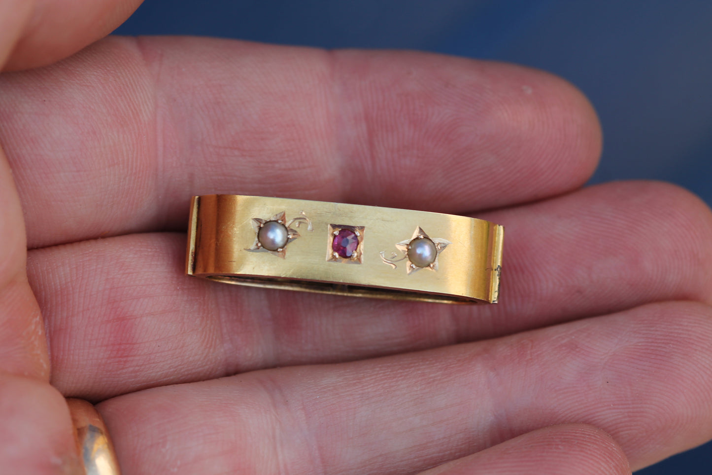 Antique Victorian 15ct Gold Ruby & Pearl Scarf Clip | Chester 1893 — view 7