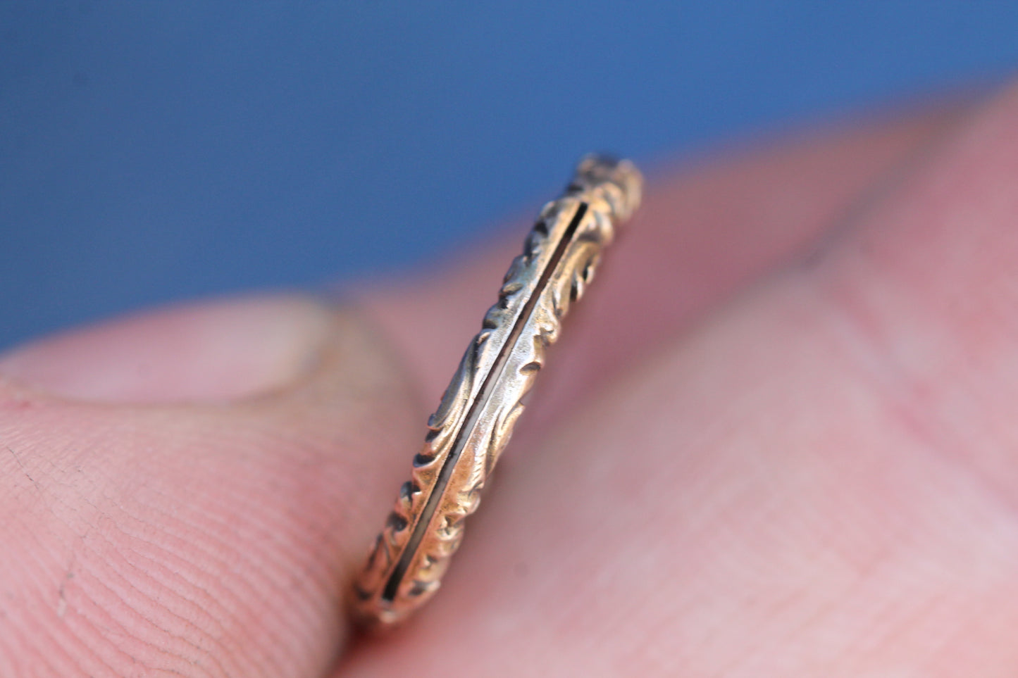 Antique Georgian 9ct Gold Engraved Split Ring | Foliate Fob Ring c.1820 — view 5