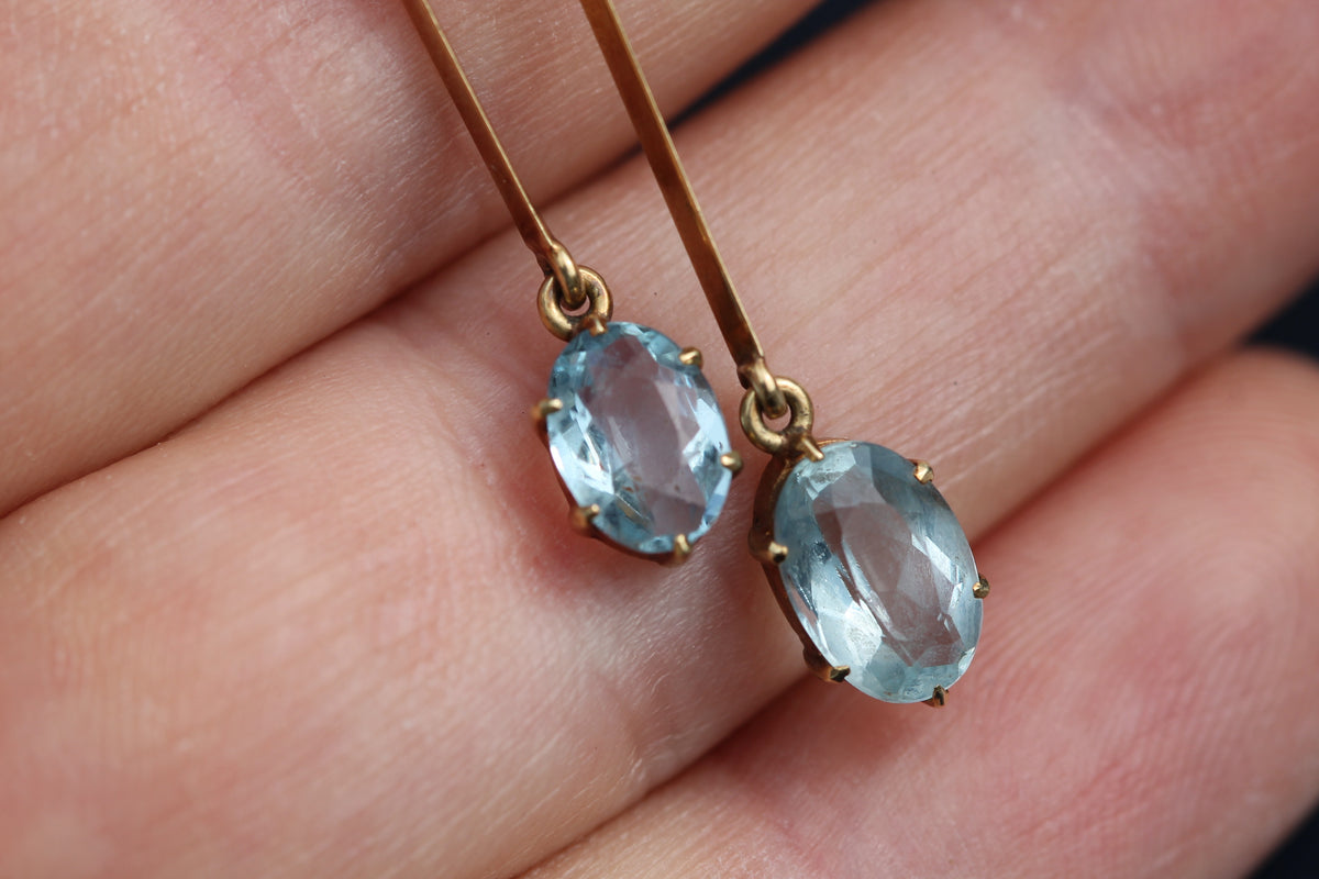 Edwardian négligée necklace showing seed pearl cluster and original chain