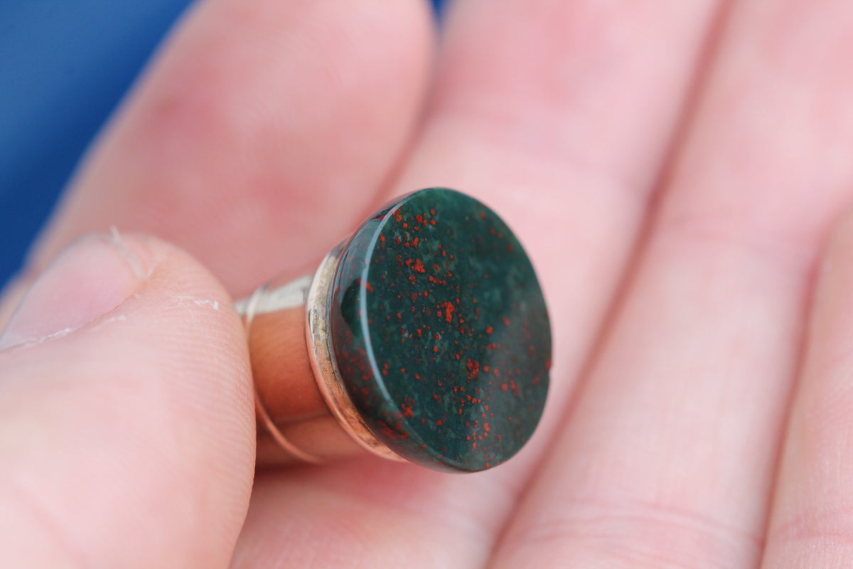 Antique Victorian 9ct Gold Bloodstone Working Whistle Pendant c.1880 — view 6