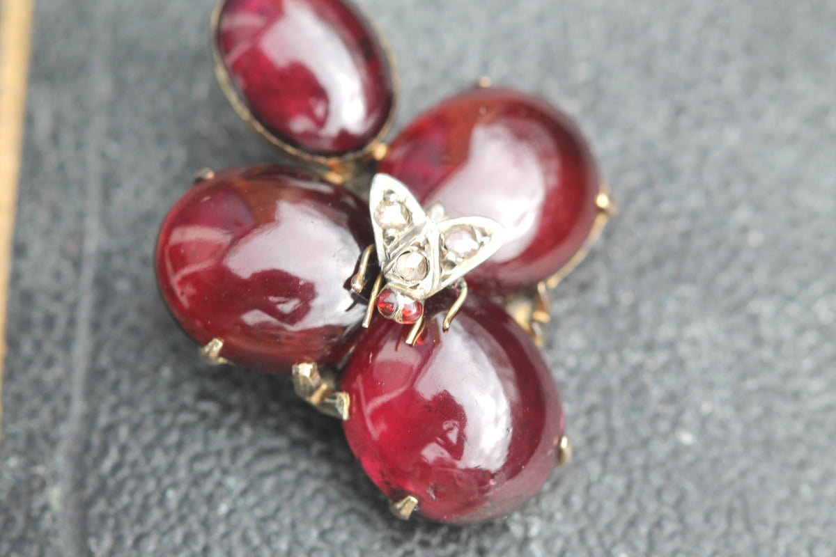 Antique Victorian 9ct Gold Garnet Flower Pendant with Diamond Fly c.1860 — view 10
