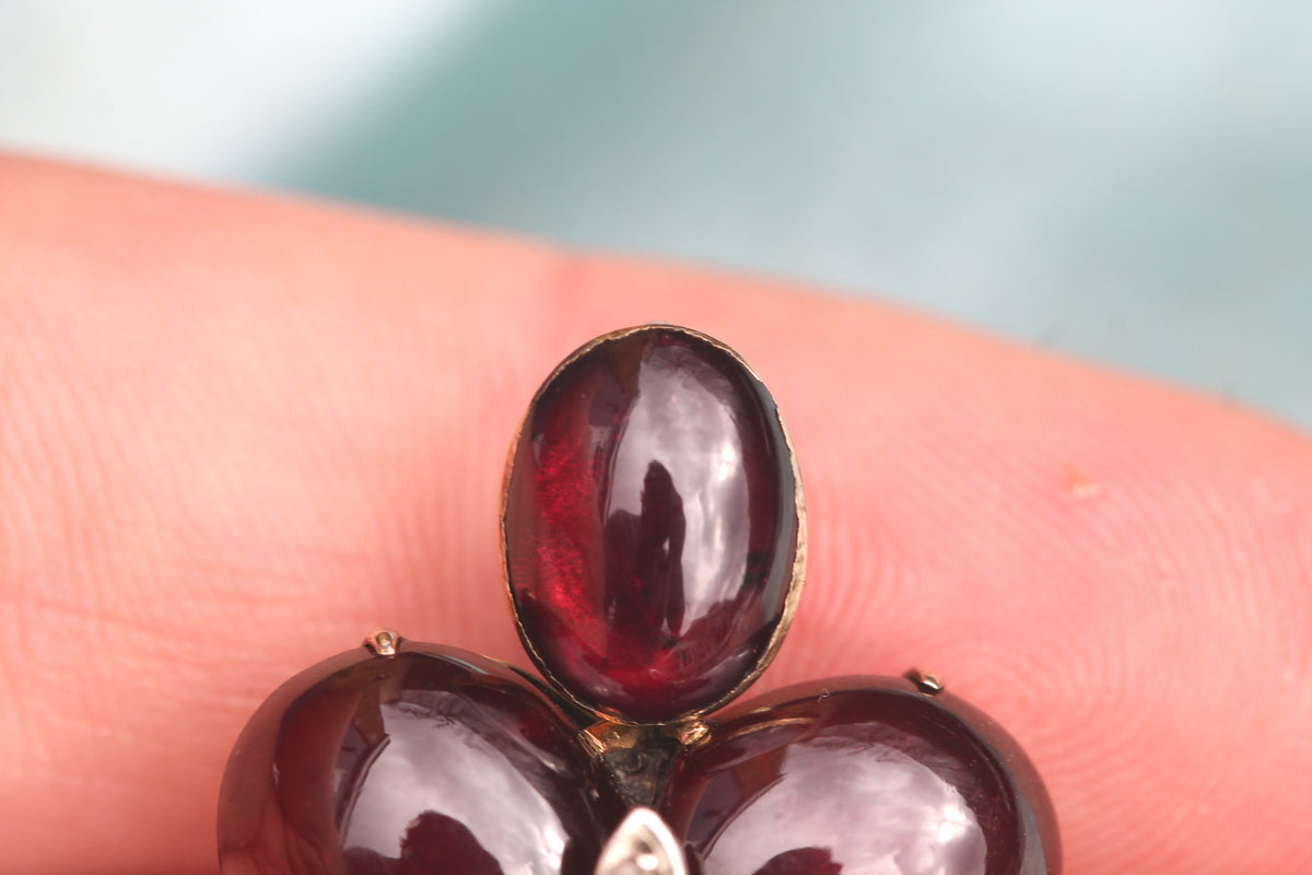 Antique Victorian 9ct Gold Garnet Flower Pendant with Diamond Fly c.1860 — view 11