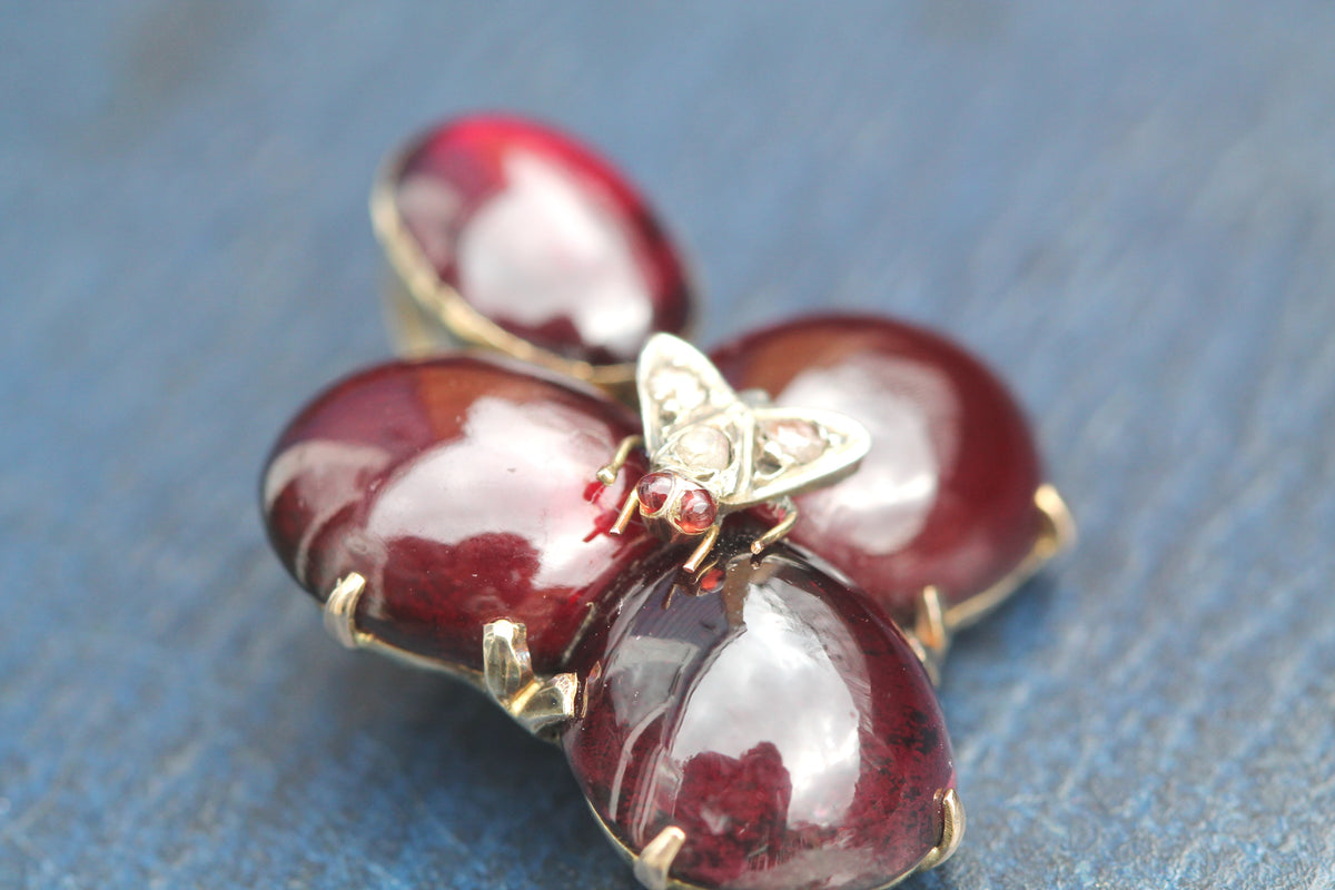 Antique Victorian 9ct Gold Garnet Flower Pendant with Diamond Fly c.1860 — view 7