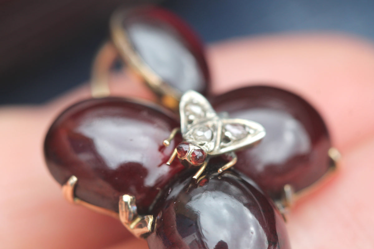 Antique Victorian 9ct Gold Garnet Flower Pendant with Diamond Fly c.1860 — view 16