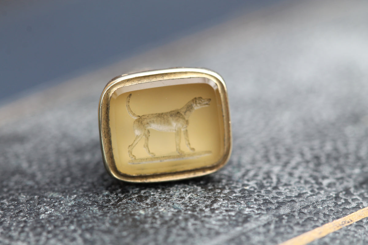 Antique Victorian 9ct Gold Cased Chalcedony Hound Intaglio Fob Seal c.1880 — view 5
