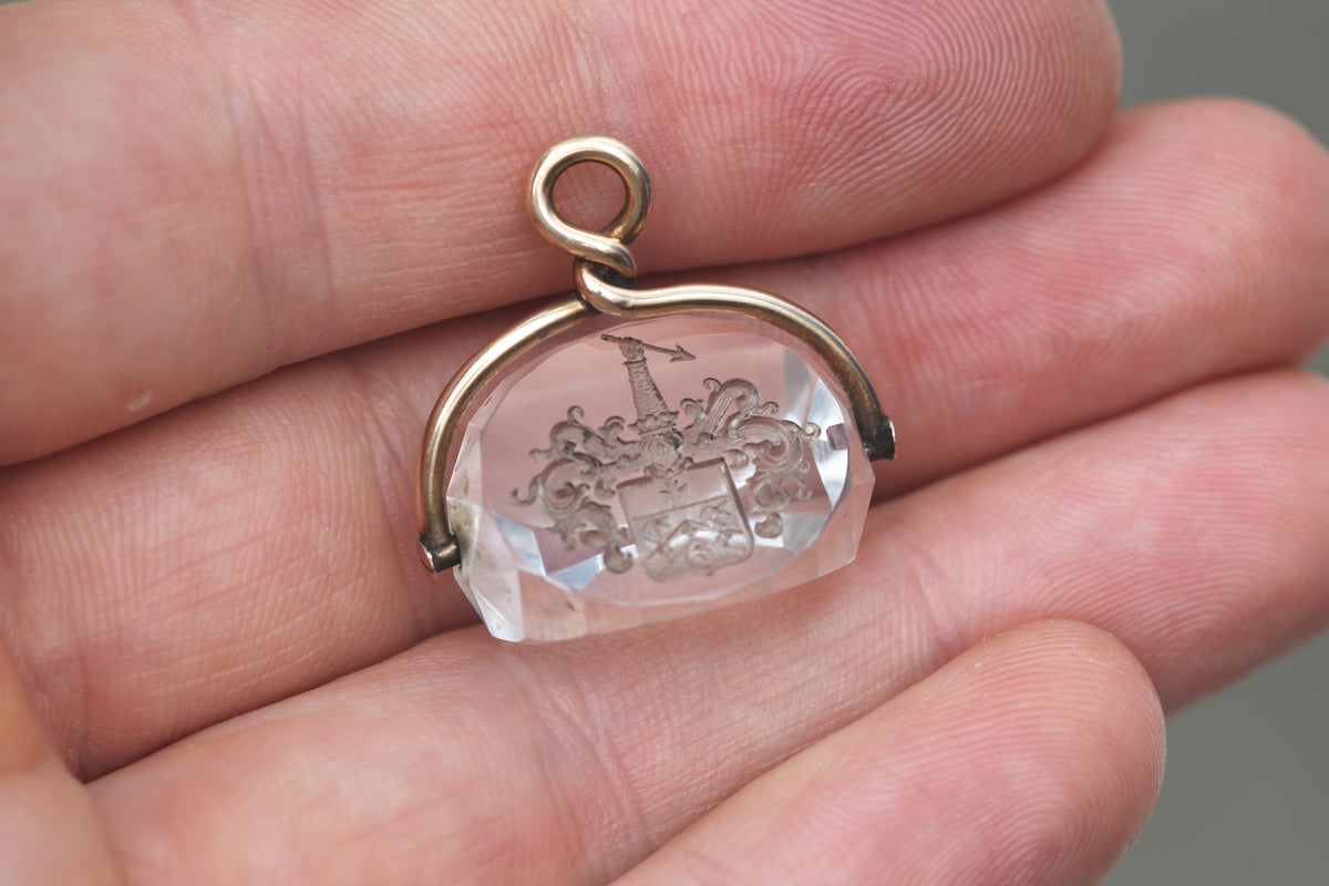 Antique Victorian 9ct Gold Rock Crystal Intaglio Spinner Fob c.1880 — view 10