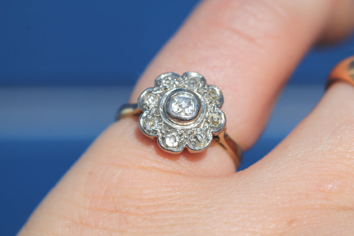Antique Edwardian 18ct Gold & Platinum Old Mine Cut Diamond Flower Cluster Ring — view 11