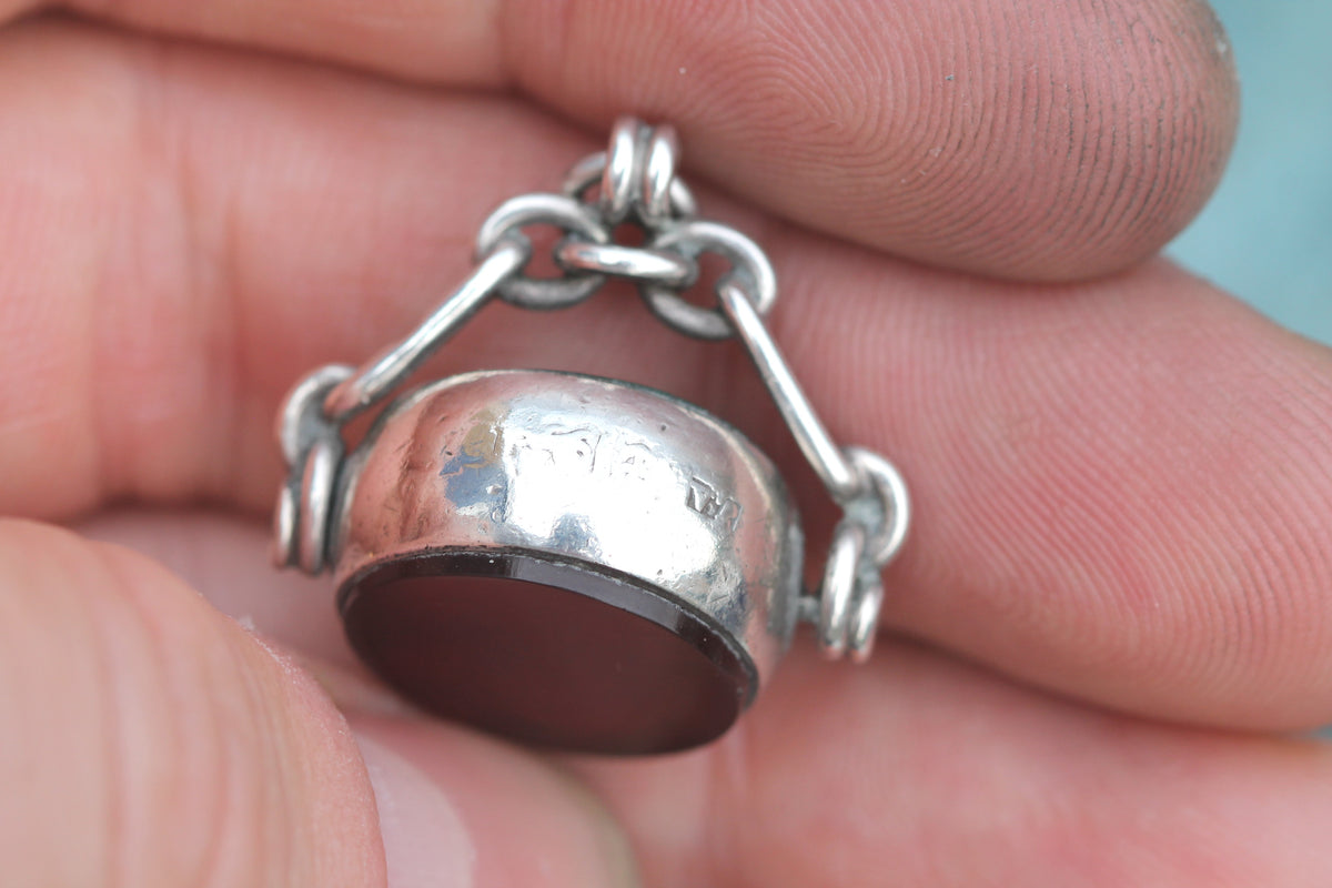 Edwardian reversible bloodstone and carnelian spinner pendant
