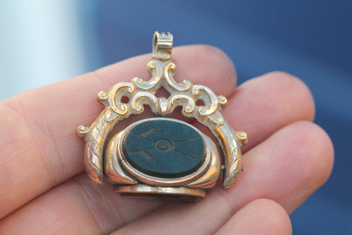 Antique Victorian 9ct Gold Filled Triple Agate Spinner Fob | 9th Queen's Royal Lancers Intaglio — view 10