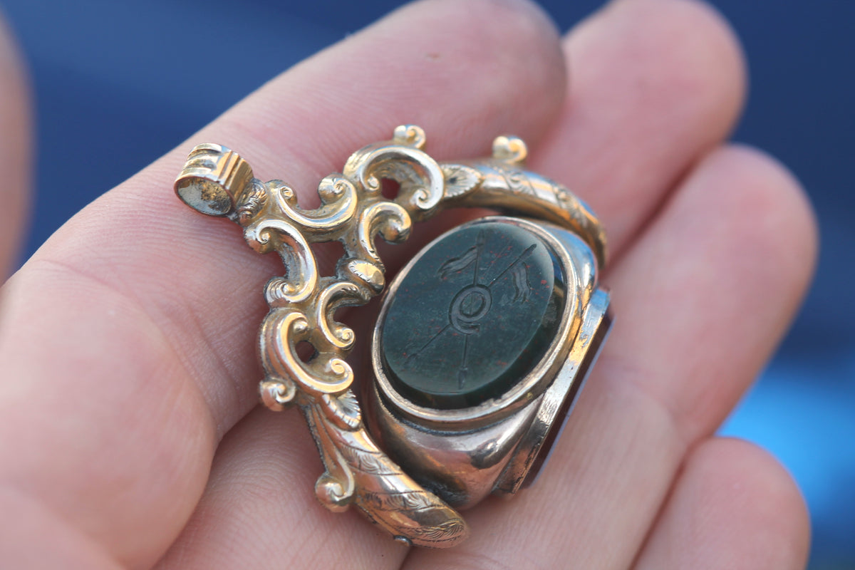 Antique Victorian 9ct Gold Filled Triple Agate Spinner Fob | 9th Queen's Royal Lancers Intaglio — view 12