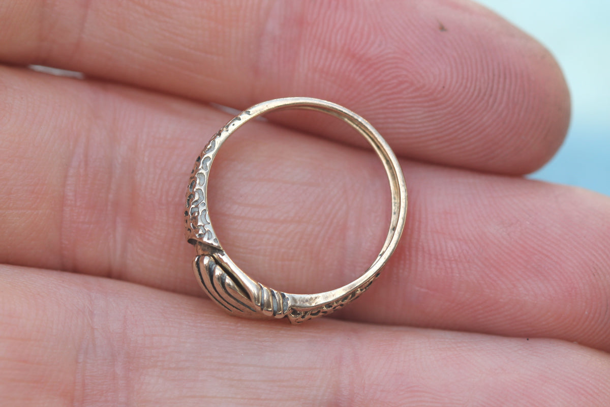Vintage 9ct Gold Two-Part Fede Clasped Hands Ring c.1950 — view 7