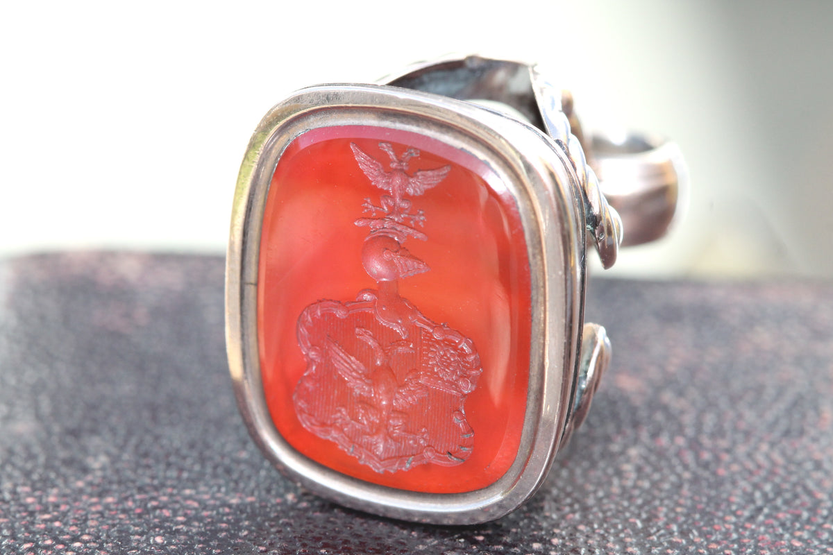 Antique Early Victorian 9ct Gold Carnelian Intaglio Compass Seal c.1860 — view 12