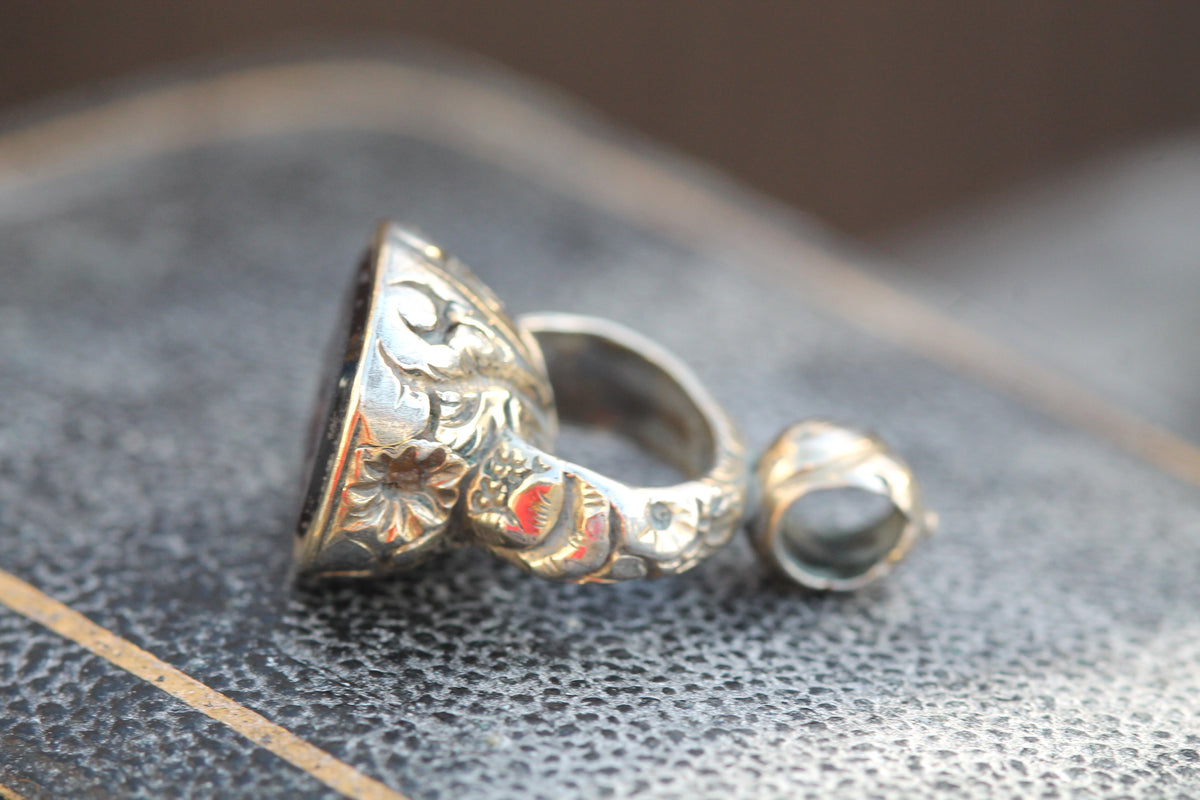 Antique Victorian Rolled Gold Tortoise “Excuse Haste” Red Glass Intaglio Seal c.1860 — view 5