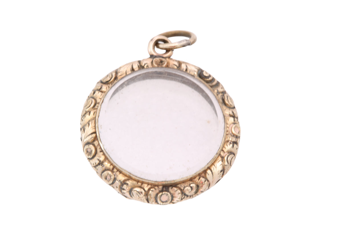 Antique early Victorian 9ct gold cased chased glass shaker locket