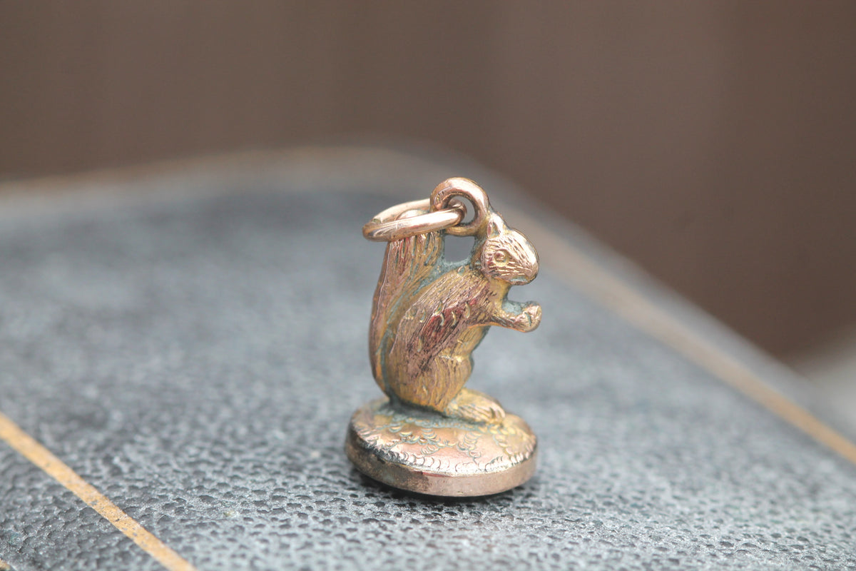 Antique Victorian 9ct Rolled Gold Squirrel Bloodstone Pendant Charm c.1890 — view 10